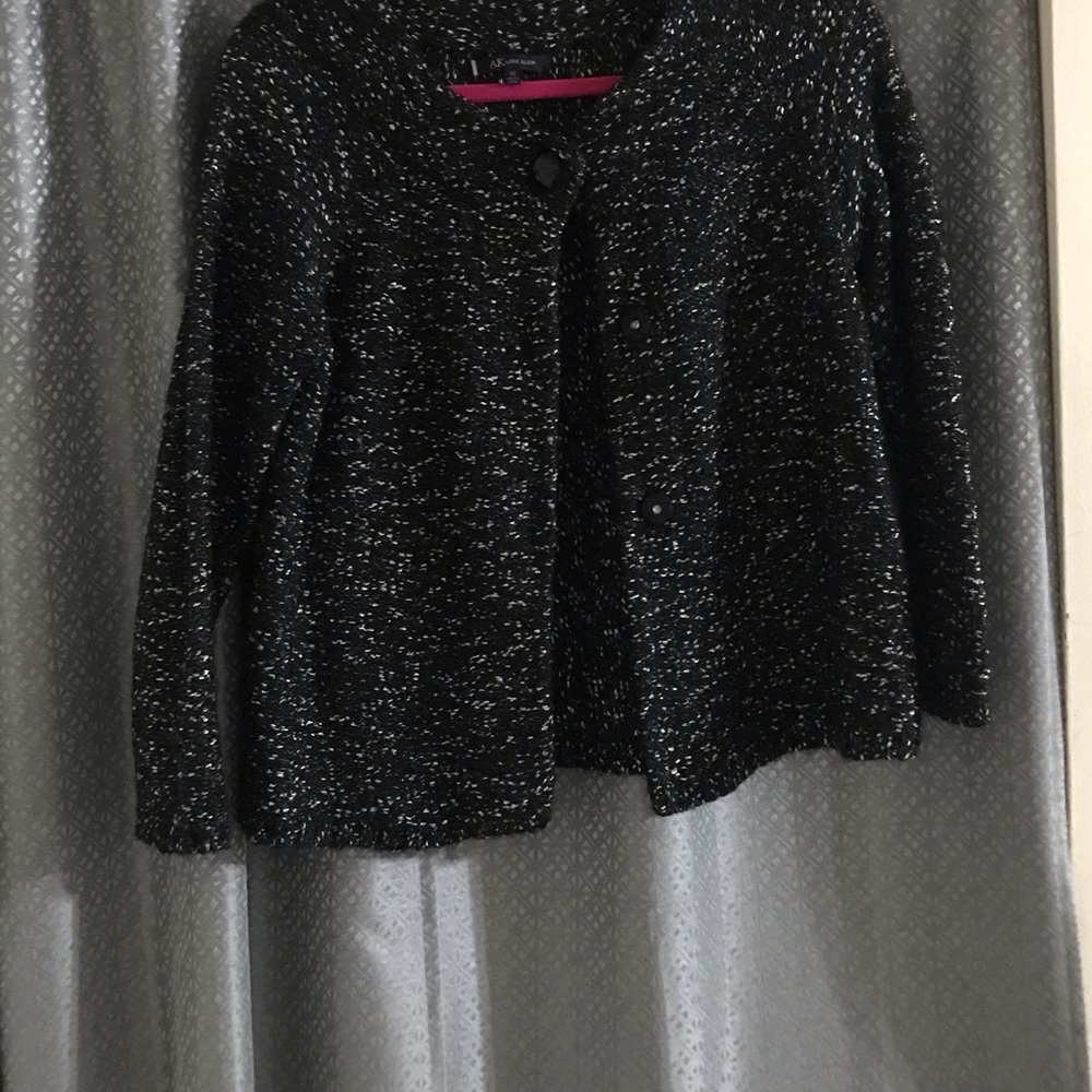 3/$15 NWOT Anne Klein Cover sweater for night!!
